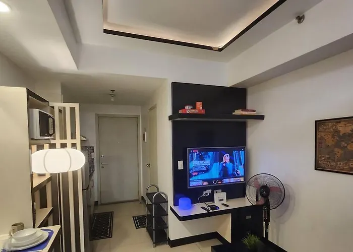 Great View In Makati Apartment *
